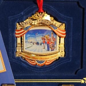 2010 White House Christmas Ornament EUC IOB